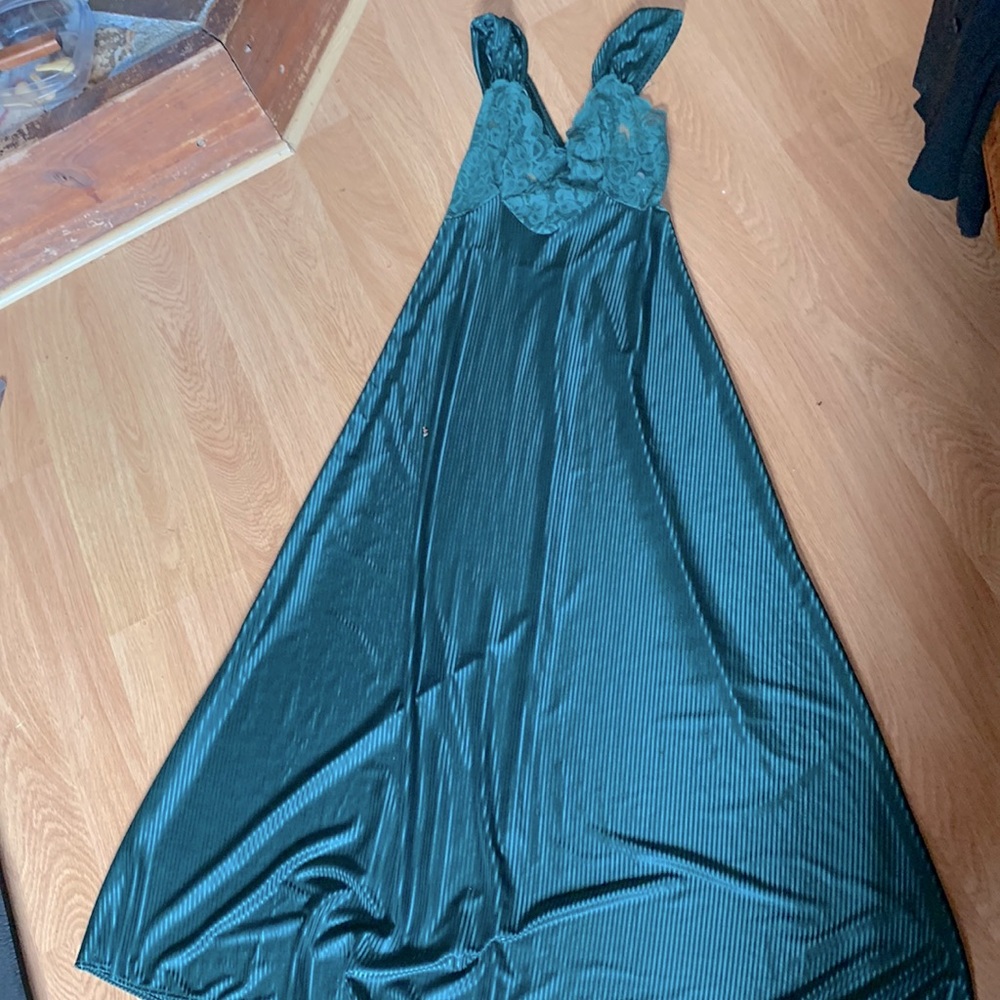 Vintage 90s elegant slip